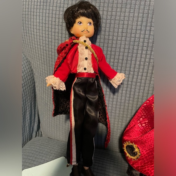 Marie Osmond Bug Ball Collectible Dolls - Picture 3 of 6